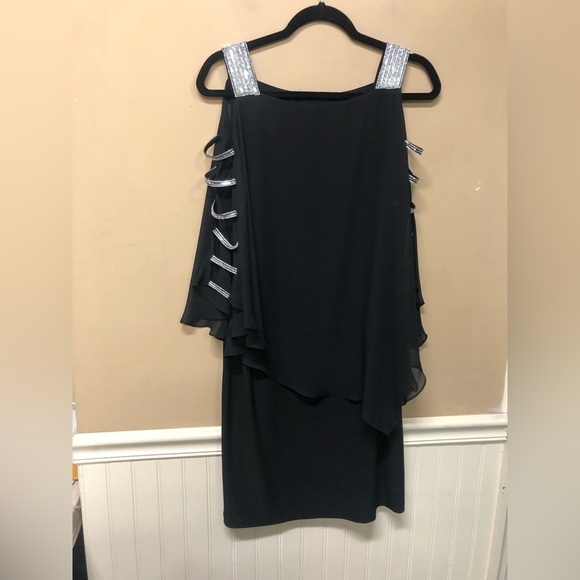 S Levine Black Flowy Dress With Cold Shoulder Sleeves Bling Details Size M NWT - Picture 1 of 8